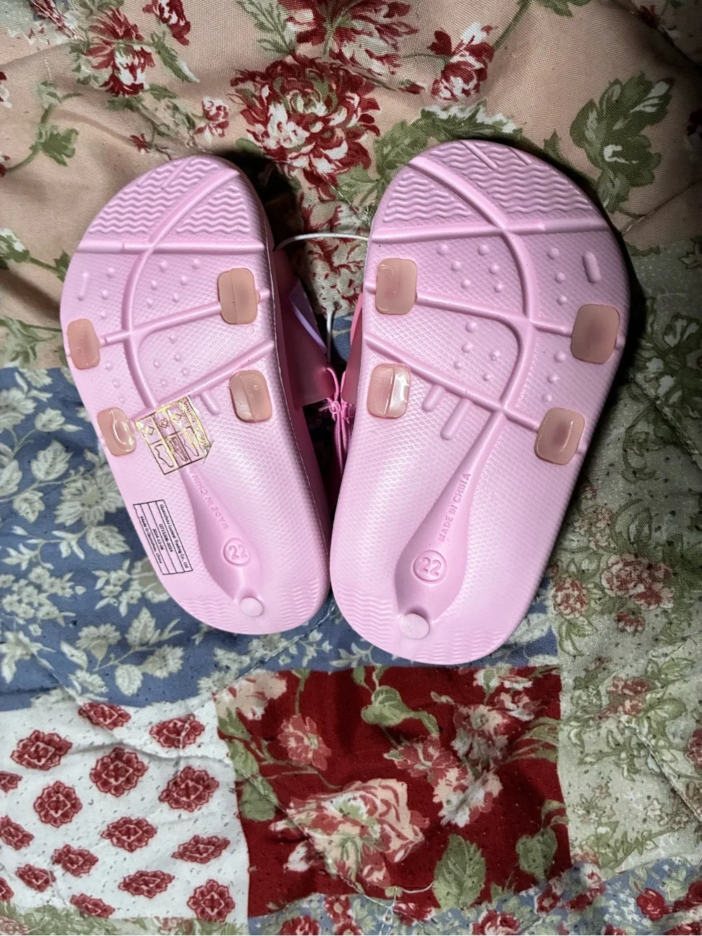 Kids Pink Heart 'LOVE' Slide Sandals